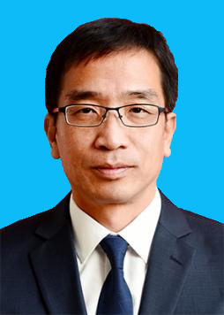 王    栋